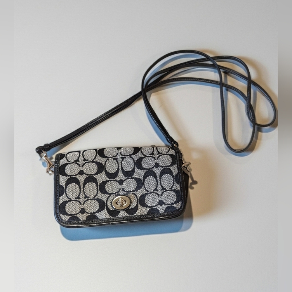 Coach Penny Crossbody Bag Signature C Canvas Black Leather 21153 Y2K Soho